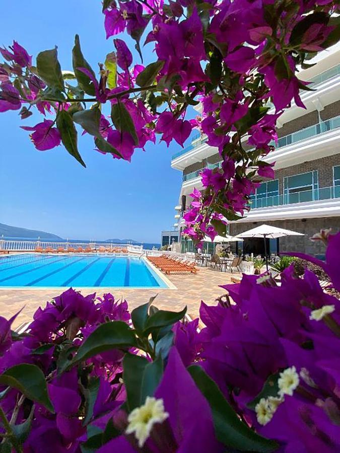 Toto Hotel & Apartments Radhimë 외부 사진